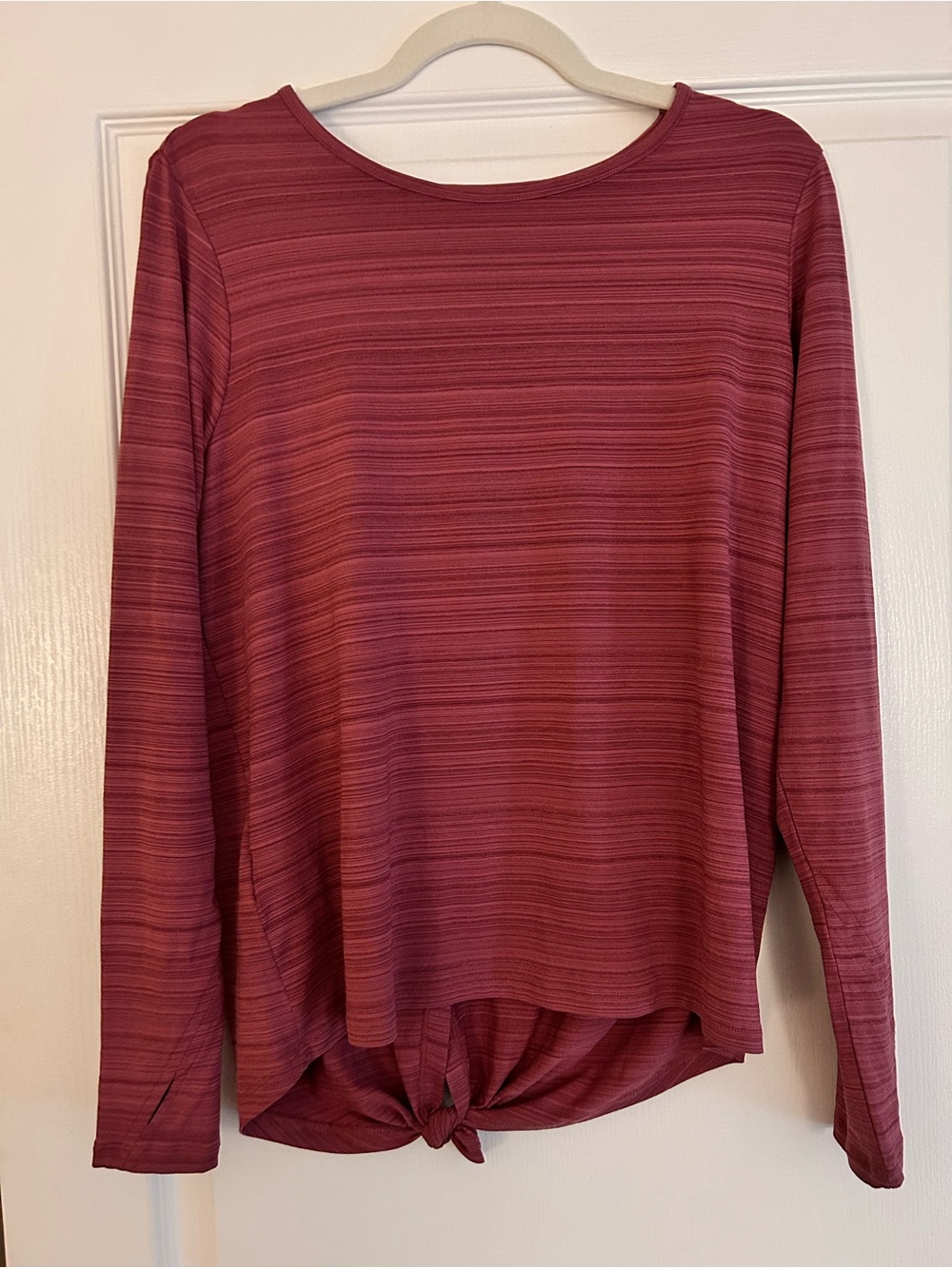 Women's Long Sleeve Knot-back Top - Rosewood with Thumbhole